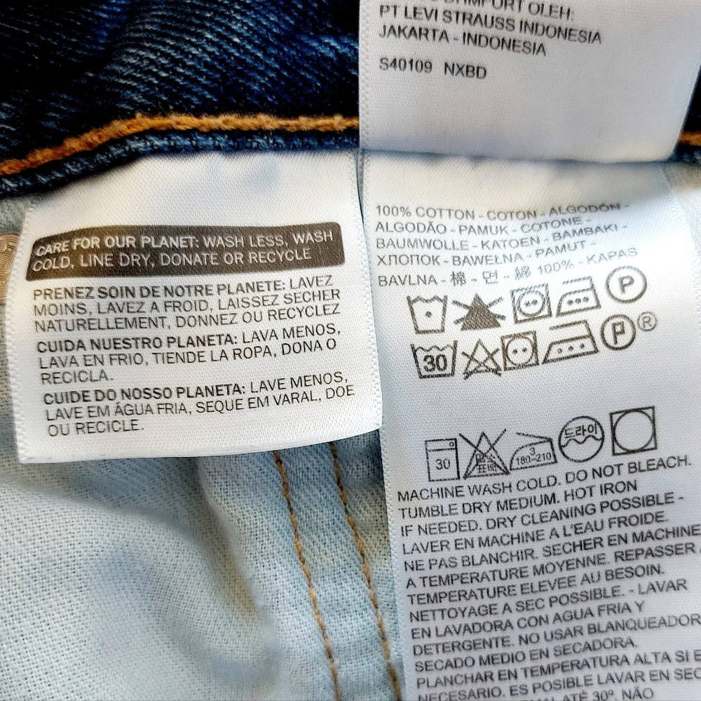 Medium Wash Levi's 100% Cotton 505 Jeans 42/29 Straight Leg‎
